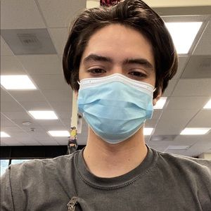 Meet your Posher, Juan esteban